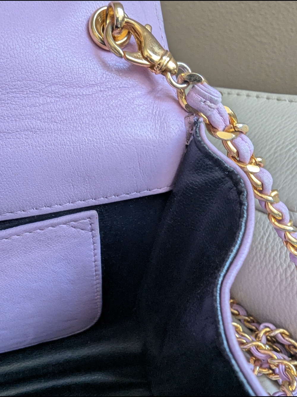 St. John Quilted Lilac Chain Crossbody Bag - Picture 10 of 11